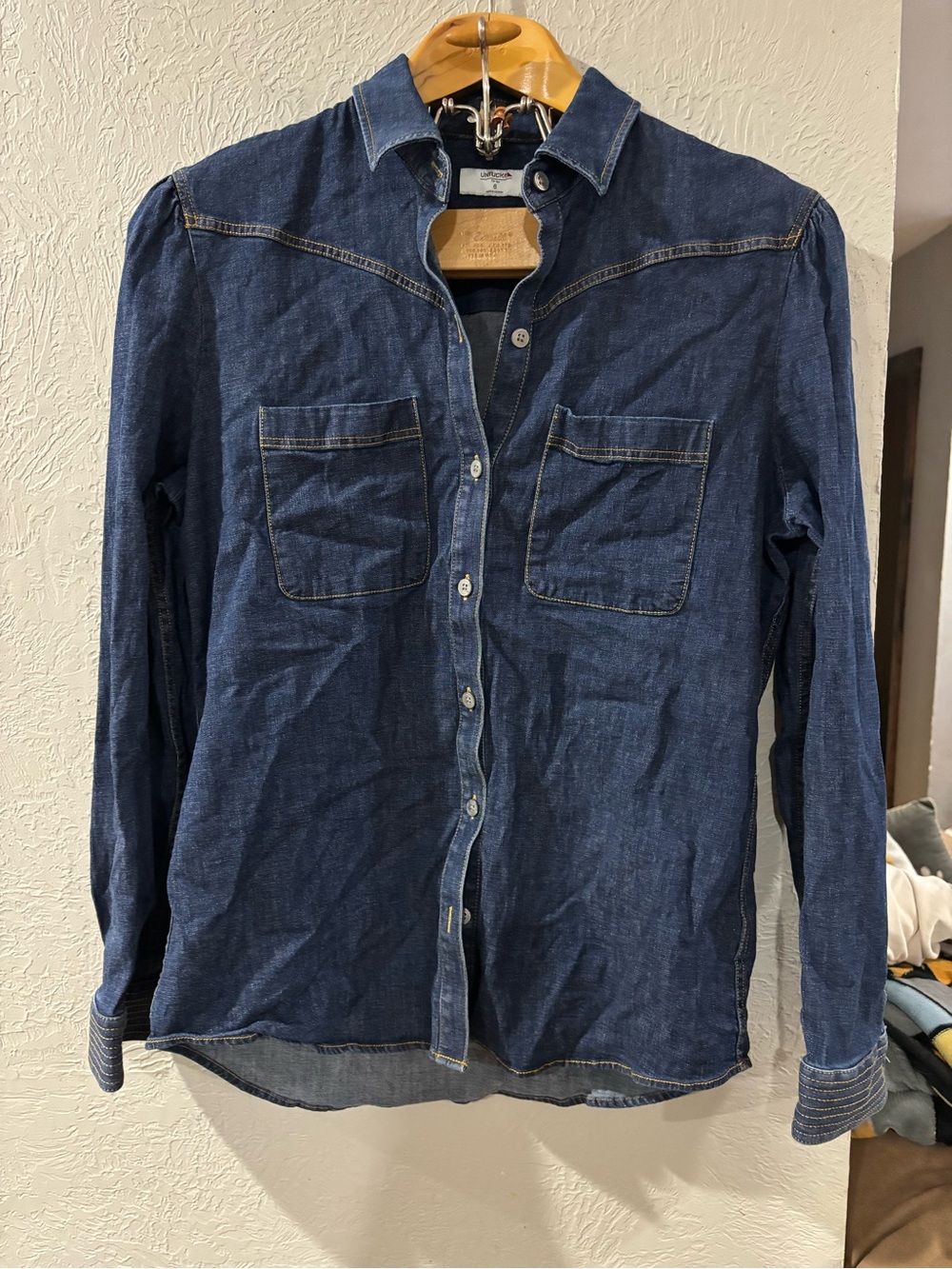 UnTuckIt for Her Long Sleeved denim button up Jenna dark wash shirt size 6